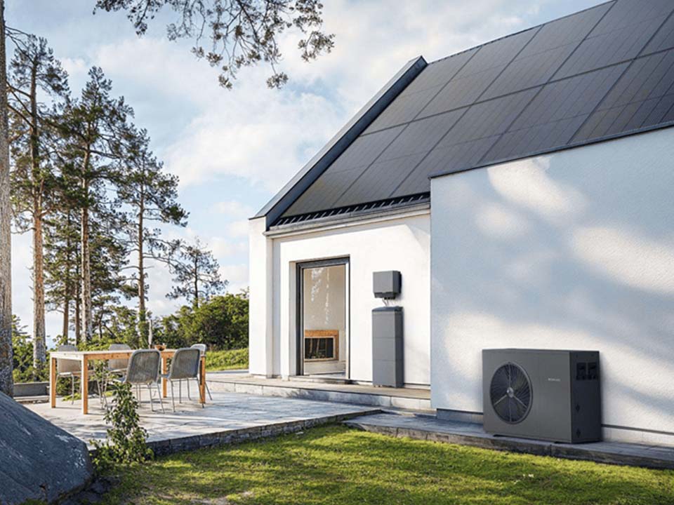 EcoFlow Battery and Solar Panel Installation