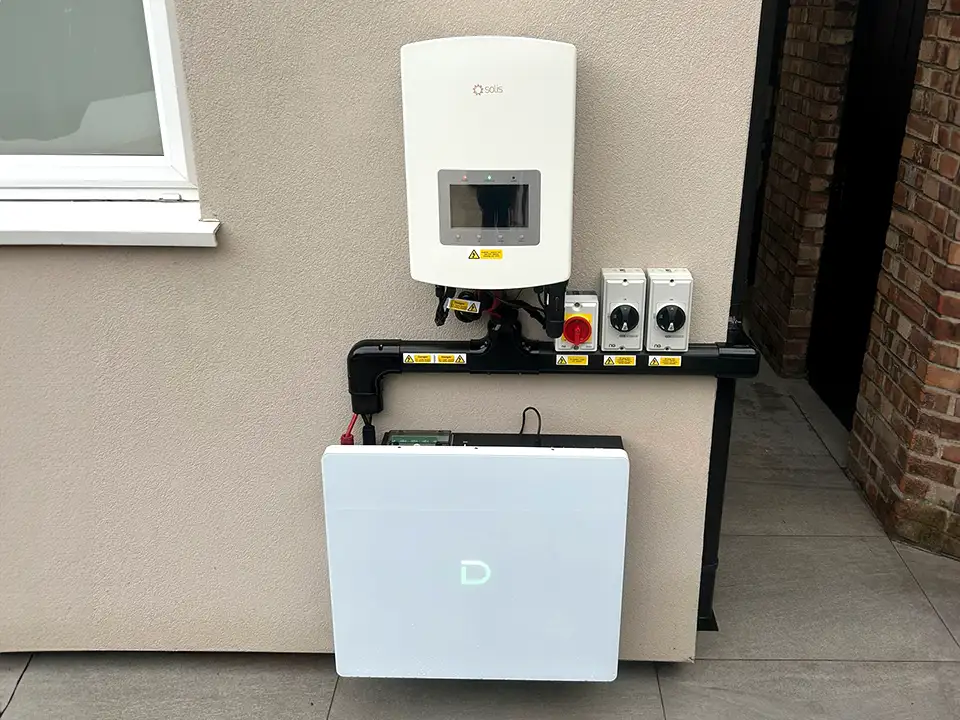 Dyness Battery Installation UK